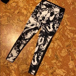 Oakley leggings